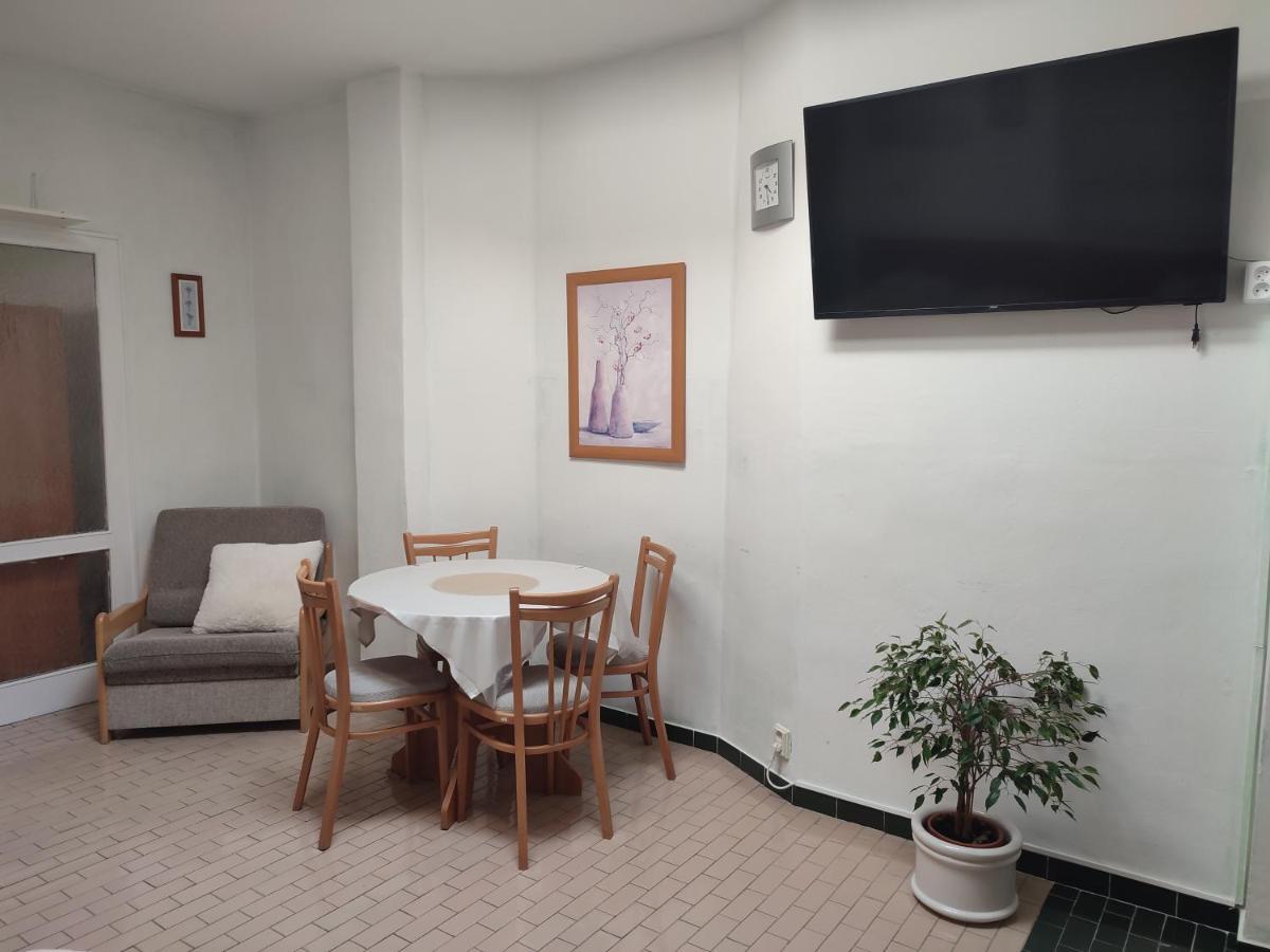 Pension Dana Karaskova Apartment Kutna Hora Luaran gambar